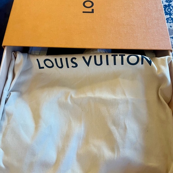 Beautiful Louis Vuitton Racer Sneakers size 8 LV 9US great condition with style. - Picture 14 of 16
